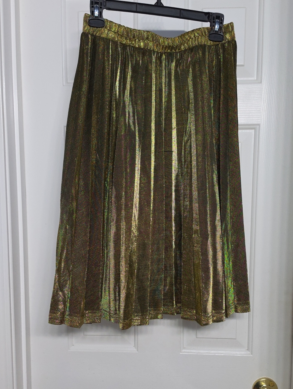 Metallic Gold  Pleated Midi Skirt